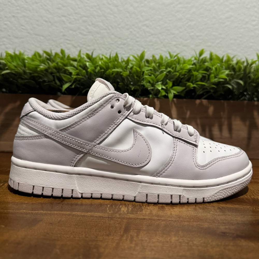 Nike Dunk Low “Venice” Sneakers Violet/White DD1503-116 Women’s Size 8